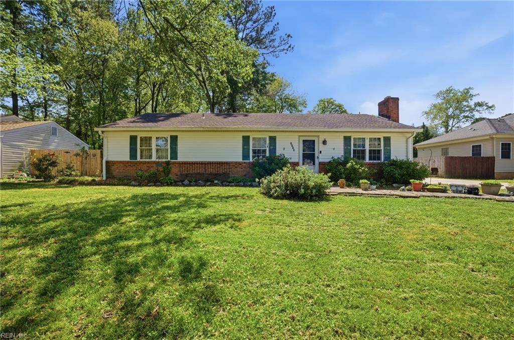 Photo of 1549 Forest Cove Drive, Chesapeake, VA 23323 (MLS # 10630286)