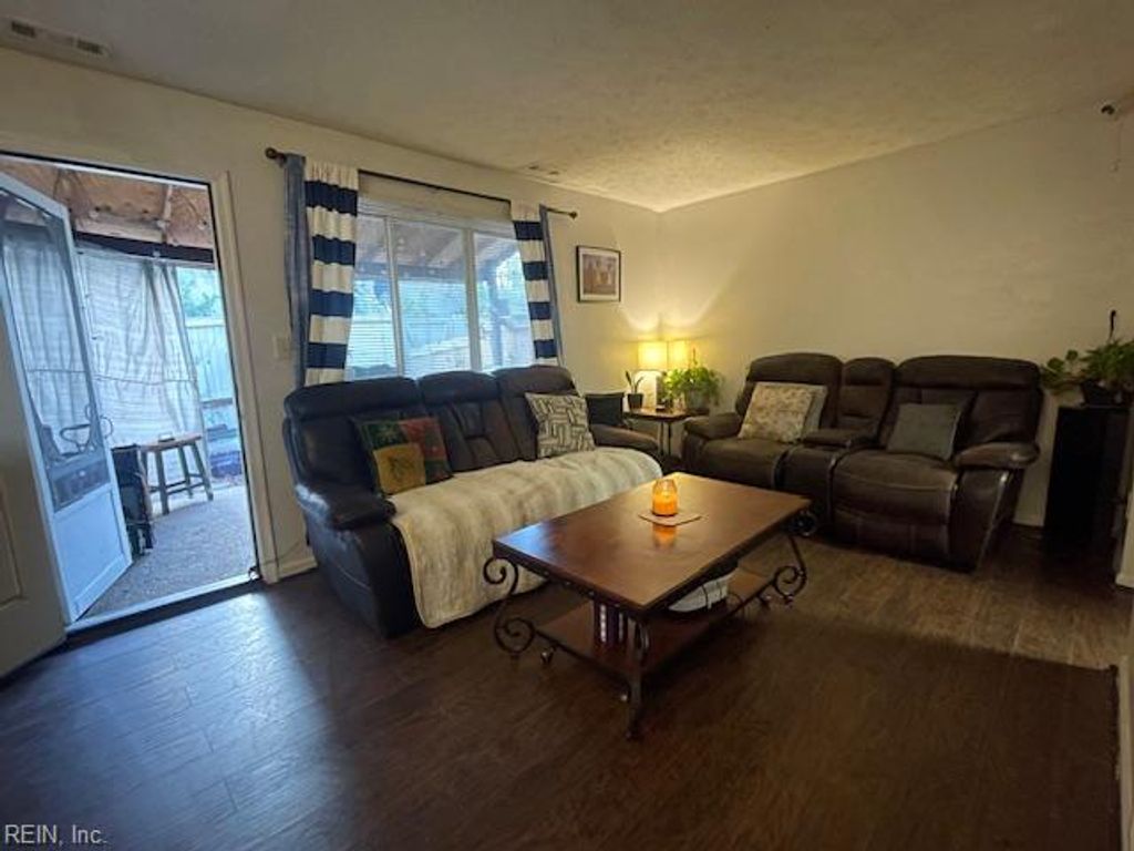 Photo of 525 Chanticlar Court, Newport News, VA 23608 (MLS # 10625532)