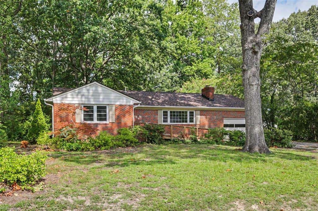 Photo of 104 Bell Hill Drive, Yorktown, VA 23692 (MLS # 10650514)