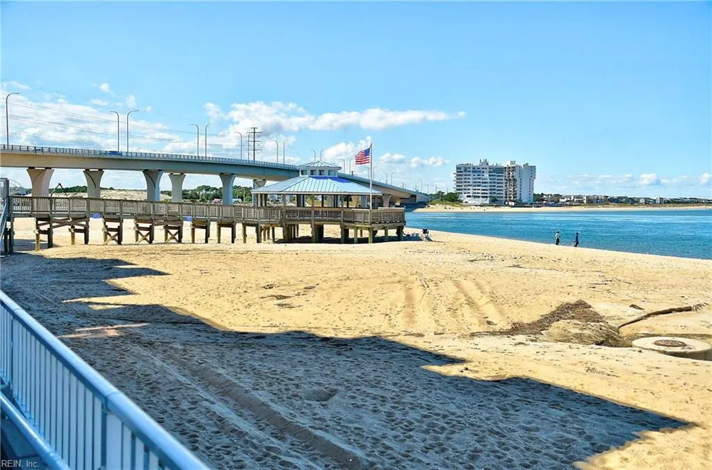 Virginia Beach, Virginia 23451, United States, 4 Bedrooms Bedrooms, ,3 BathroomsBathrooms,Residential,Active,224055