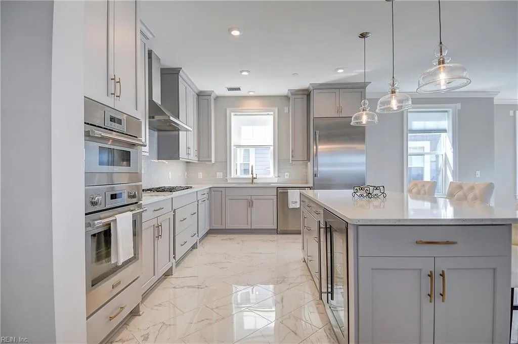 Virginia Beach, Virginia 23451, United States, 4 Bedrooms Bedrooms, ,3 BathroomsBathrooms,Residential,Active,224055