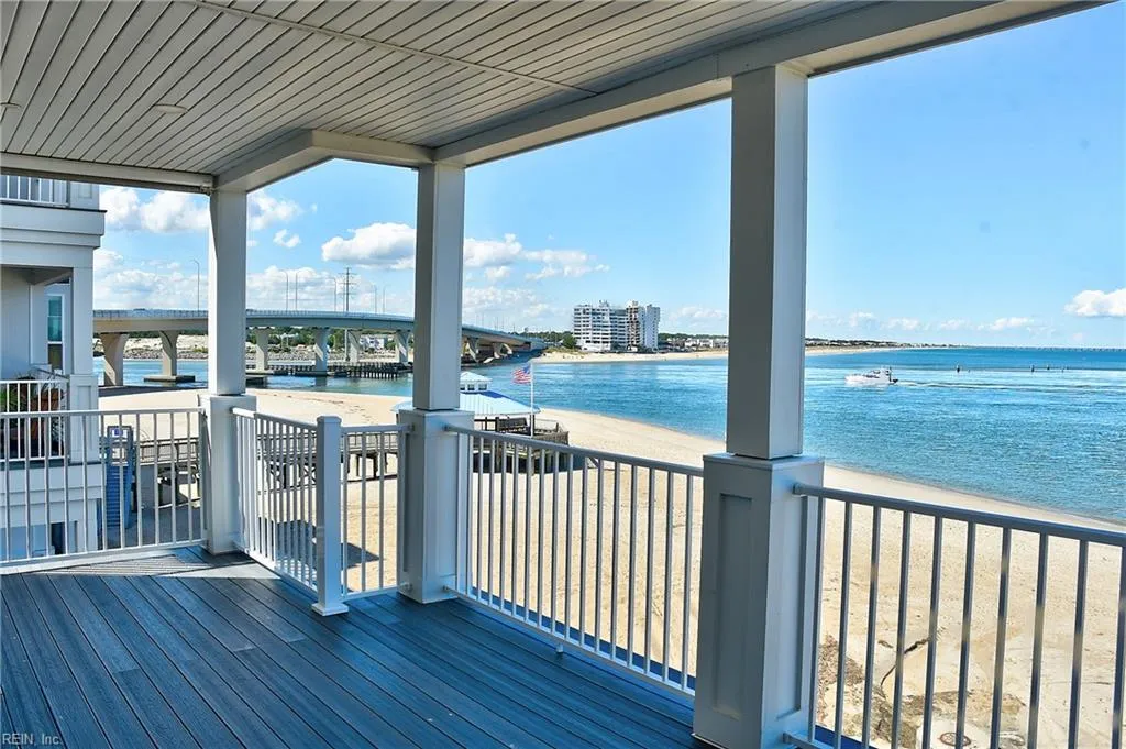 Virginia Beach, Virginia 23451, United States, 4 Bedrooms Bedrooms, ,3 BathroomsBathrooms,Residential,Active,224055