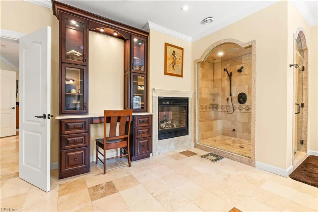 Virginia Beach, Virginia 23455, United States, 7 Bedrooms Bedrooms, ,7 BathroomsBathrooms,Residential,Pending,140840