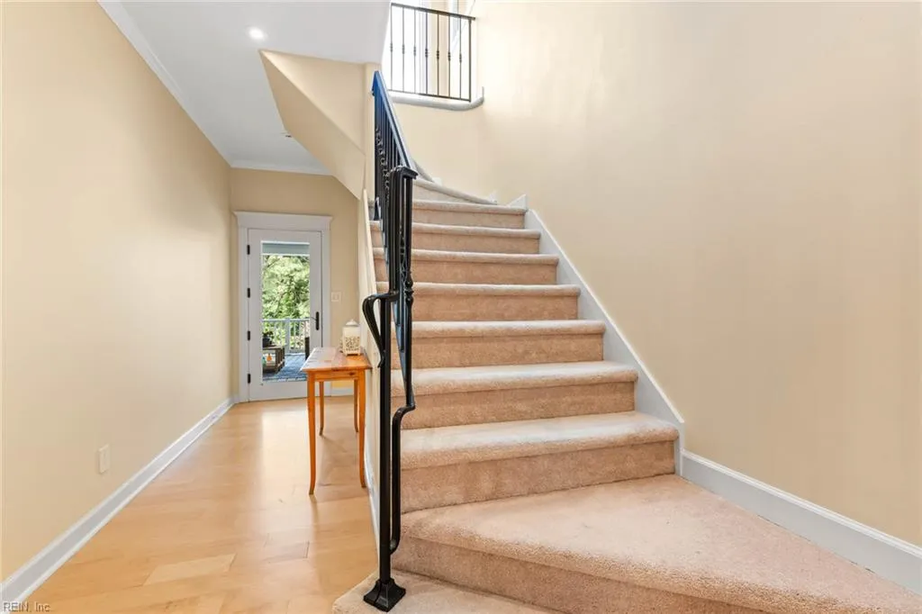 Virginia Beach, Virginia 23455, United States, 7 Bedrooms Bedrooms, ,7 BathroomsBathrooms,Residential,Pending,140840