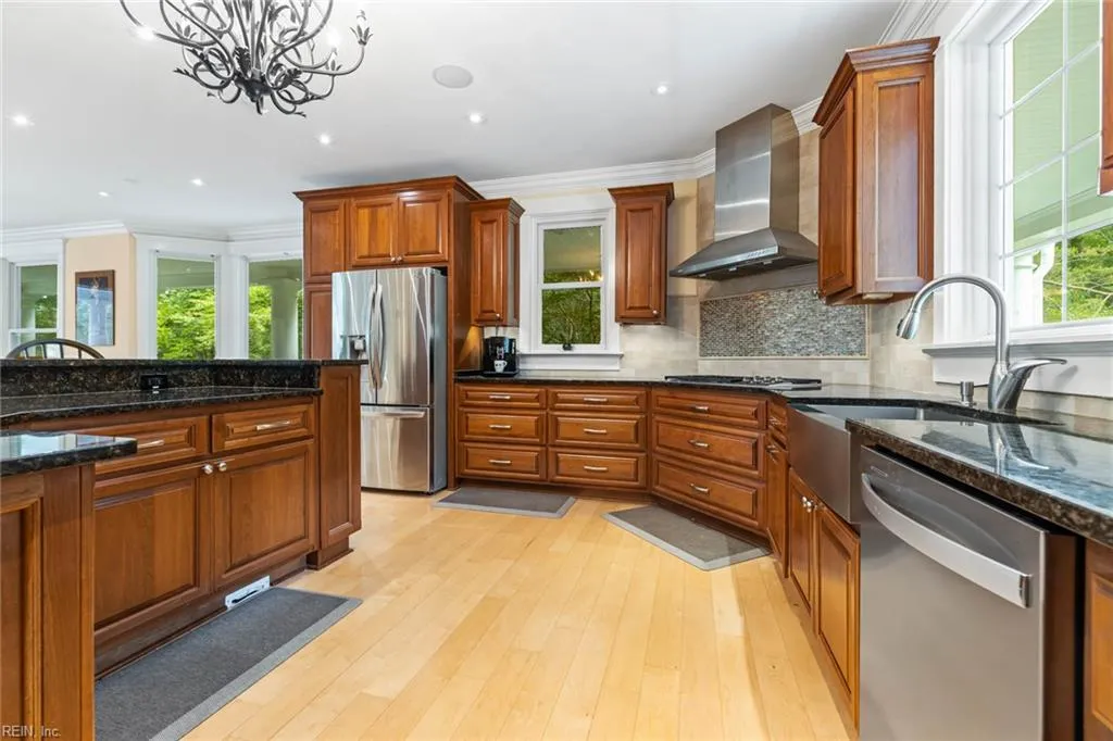 Virginia Beach, Virginia 23455, United States, 7 Bedrooms Bedrooms, ,7 BathroomsBathrooms,Residential,Pending,140840