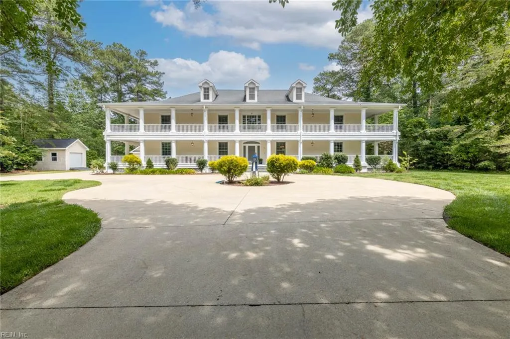 Virginia Beach, Virginia 23455, United States, 7 Bedrooms Bedrooms, ,7 BathroomsBathrooms,Residential,Pending,140840