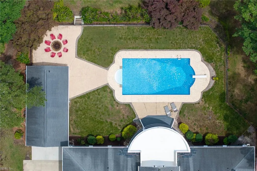 Virginia Beach, Virginia 23455, United States, 7 Bedrooms Bedrooms, ,7 BathroomsBathrooms,Residential,Pending,140840