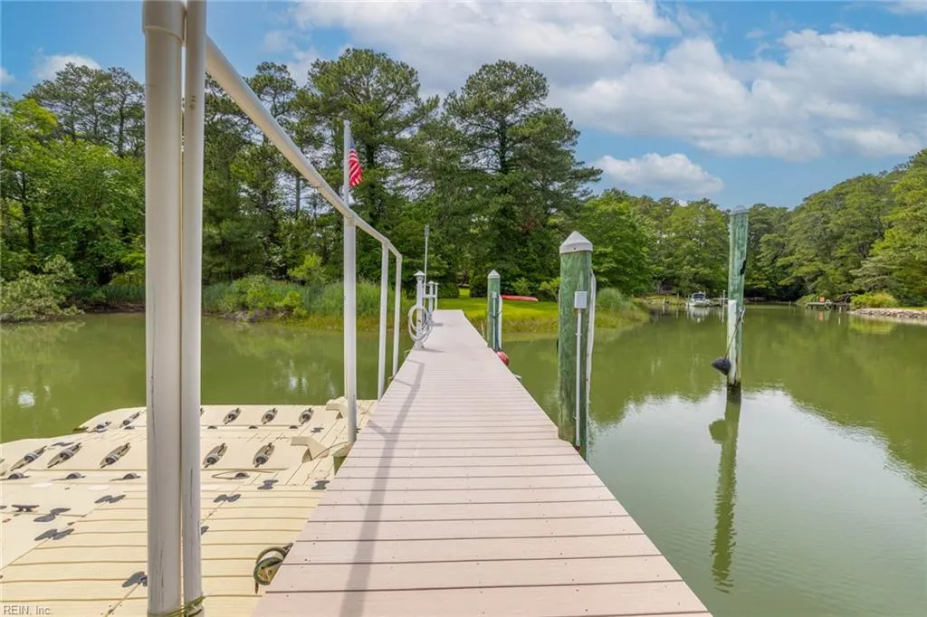 Virginia Beach, Virginia 23455, United States, 7 Bedrooms Bedrooms, ,7 BathroomsBathrooms,Residential,Pending,140840