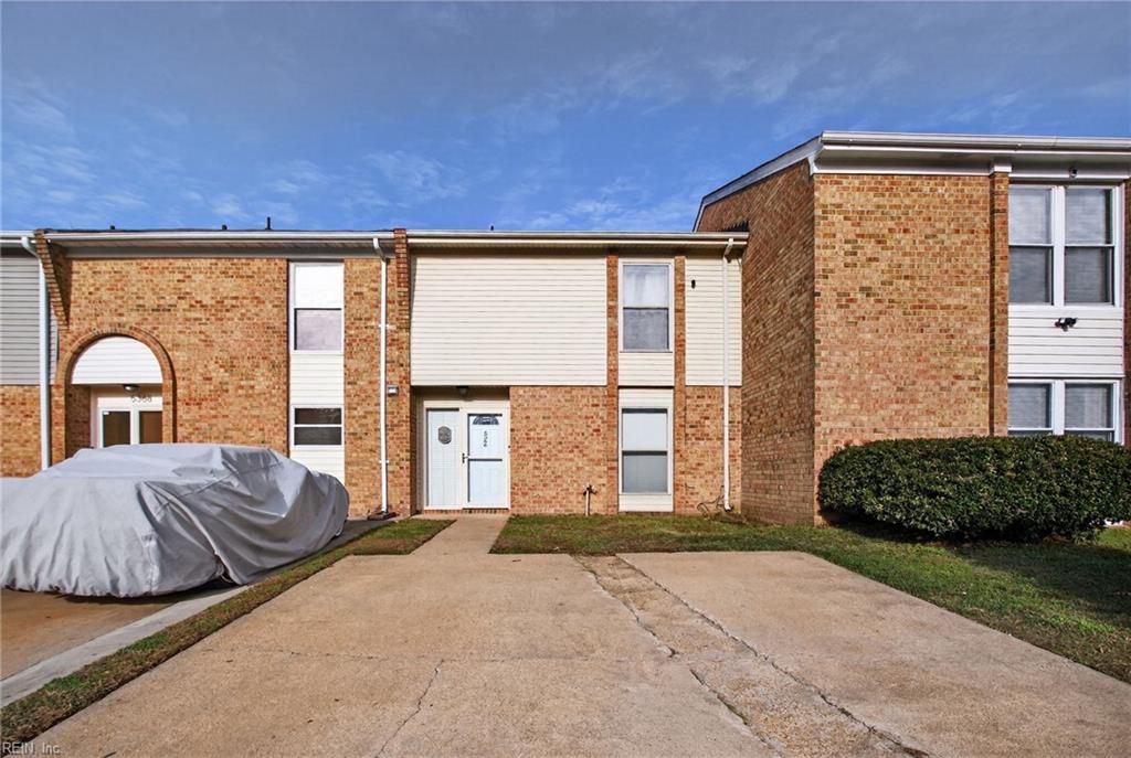 Photo of 5366 Commons Court, Virginia Beach, VA 23462 (MLS # 10613698)