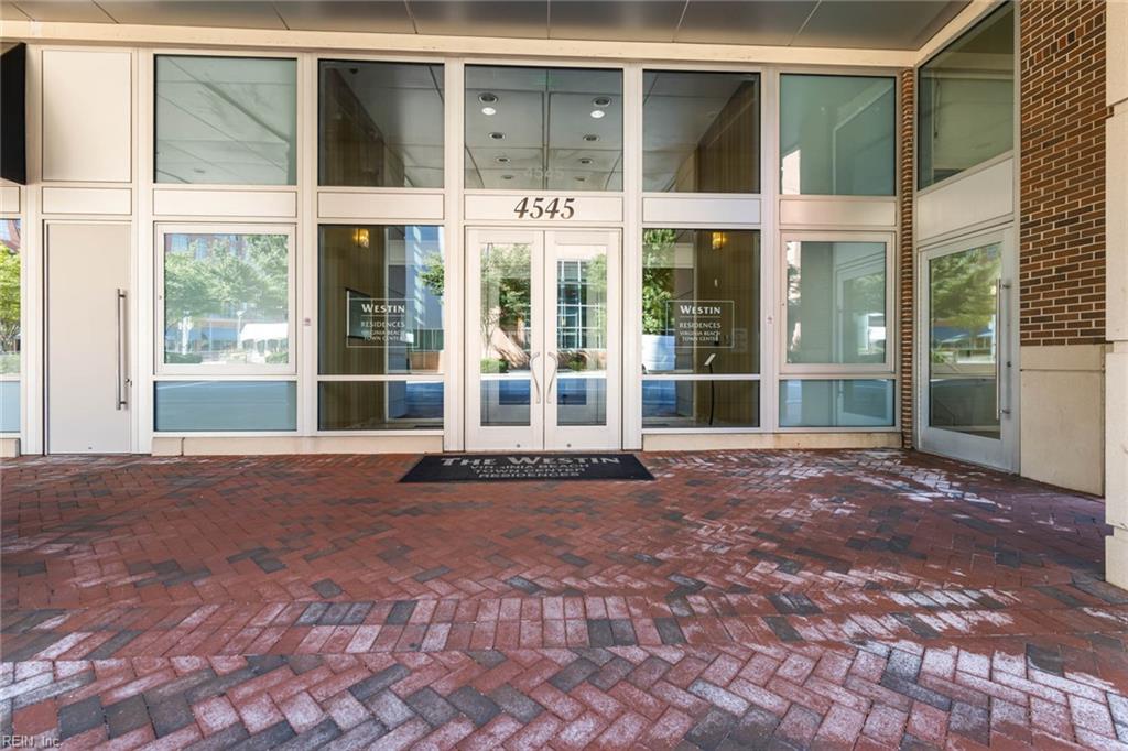 4545 Commerce ST 1706