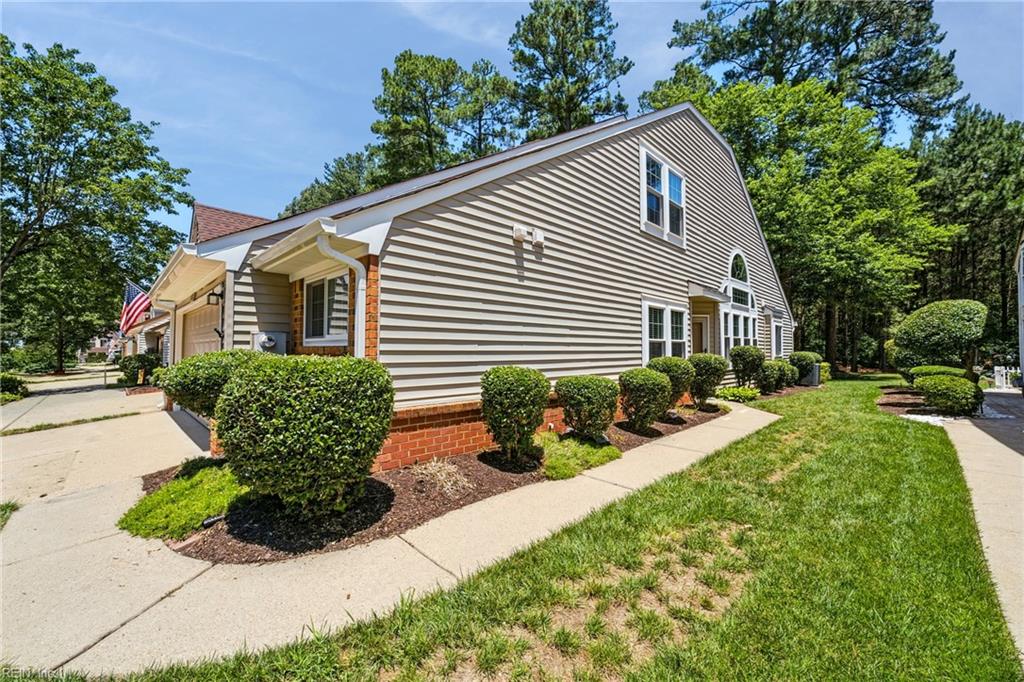 Photo of 152 Spoon Court, Yorktown, VA 23693 (MLS # 10642137)