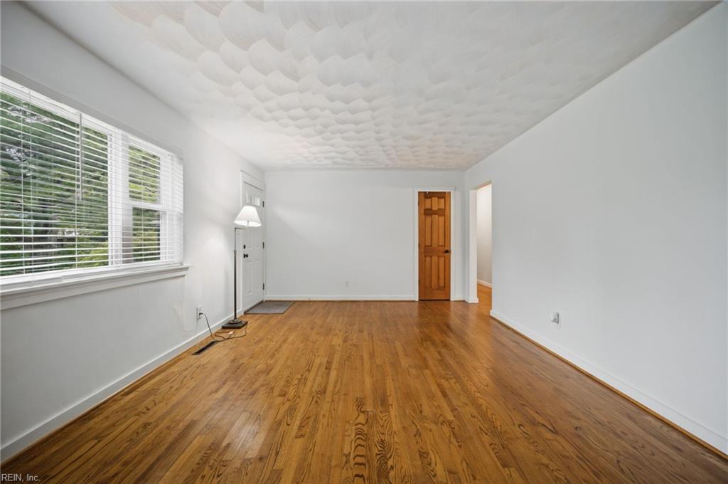 Photo of 2301 Inlynnview Road, Virginia Beach, VA 23454 (MLS # 10643348)