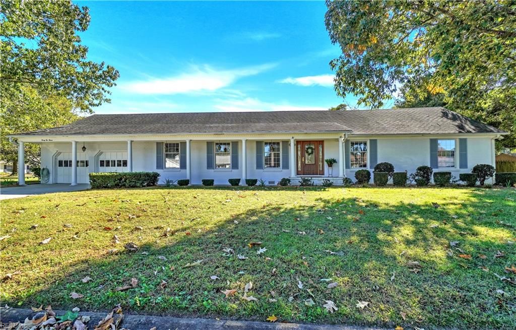 Photo of 2513 Hood Drive, Virginia Beach, VA 23454 (MLS # 10607938)