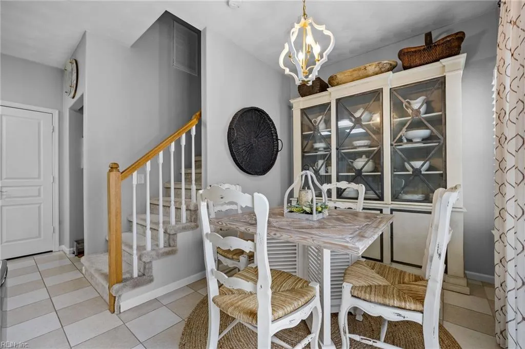 Virginia Beach, Virginia 23455, United States, 5 Bedrooms Bedrooms, ,3 BathroomsBathrooms,Residential,Active,118940