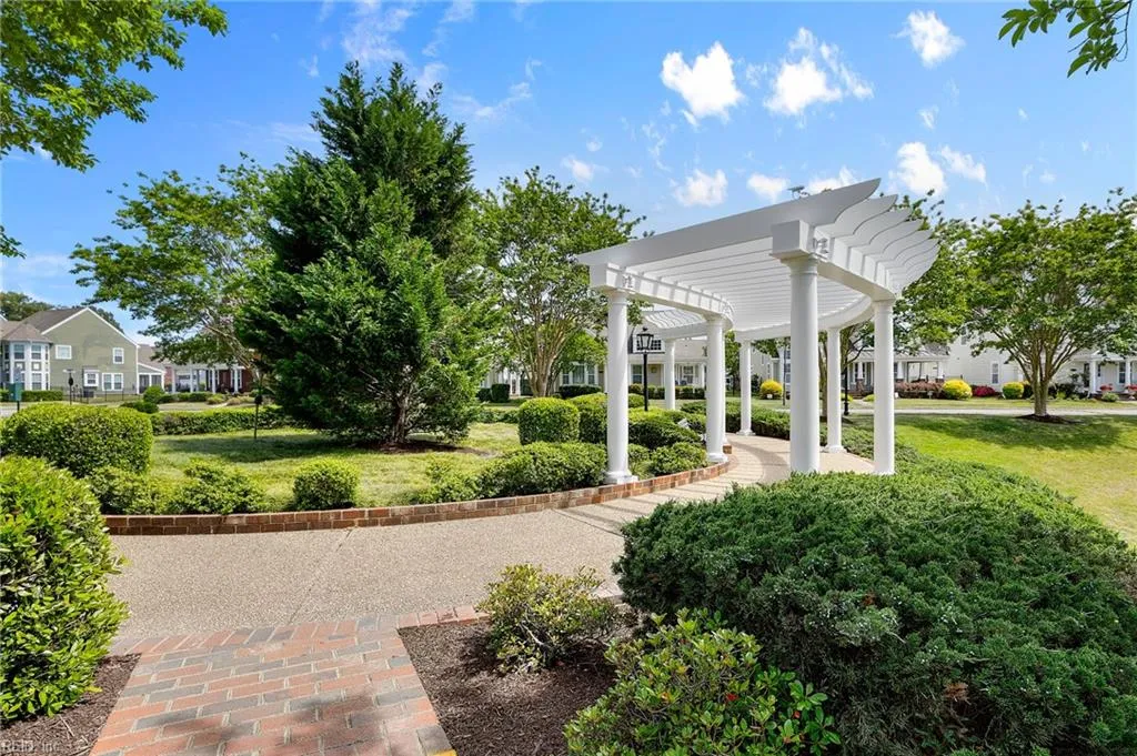 Virginia Beach, Virginia 23455, United States, 5 Bedrooms Bedrooms, ,3 BathroomsBathrooms,Residential,Active,118940