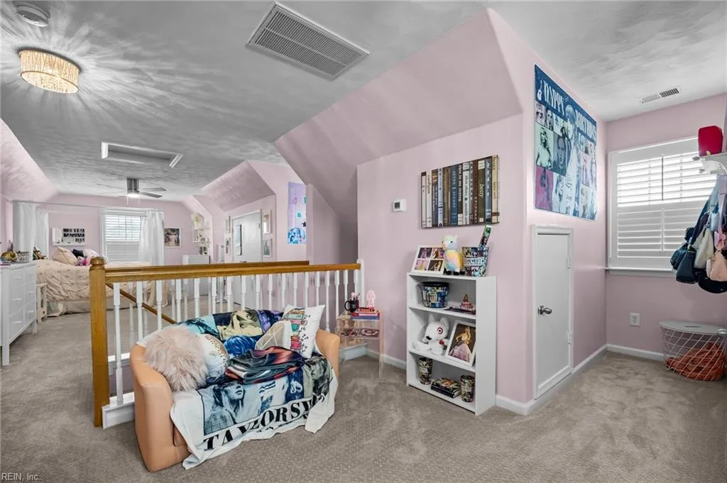 Virginia Beach, Virginia 23455, United States, 5 Bedrooms Bedrooms, ,3 BathroomsBathrooms,Residential,Active,118940