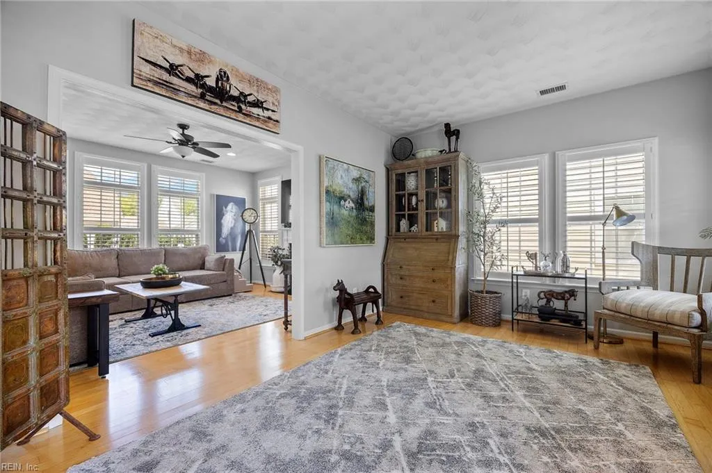 Virginia Beach, Virginia 23455, United States, 5 Bedrooms Bedrooms, ,3 BathroomsBathrooms,Residential,Active,118940