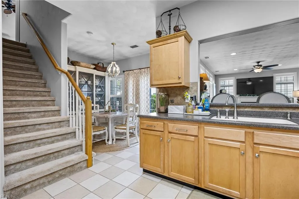 Virginia Beach, Virginia 23455, United States, 5 Bedrooms Bedrooms, ,3 BathroomsBathrooms,Residential,Active,118940