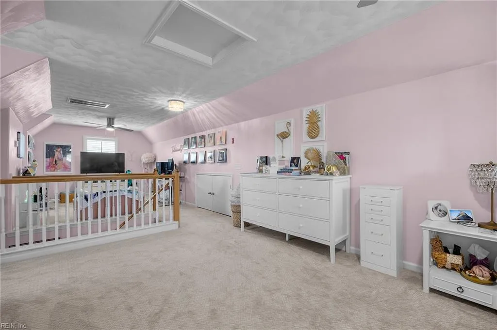 Virginia Beach, Virginia 23455, United States, 5 Bedrooms Bedrooms, ,3 BathroomsBathrooms,Residential,Active,118940