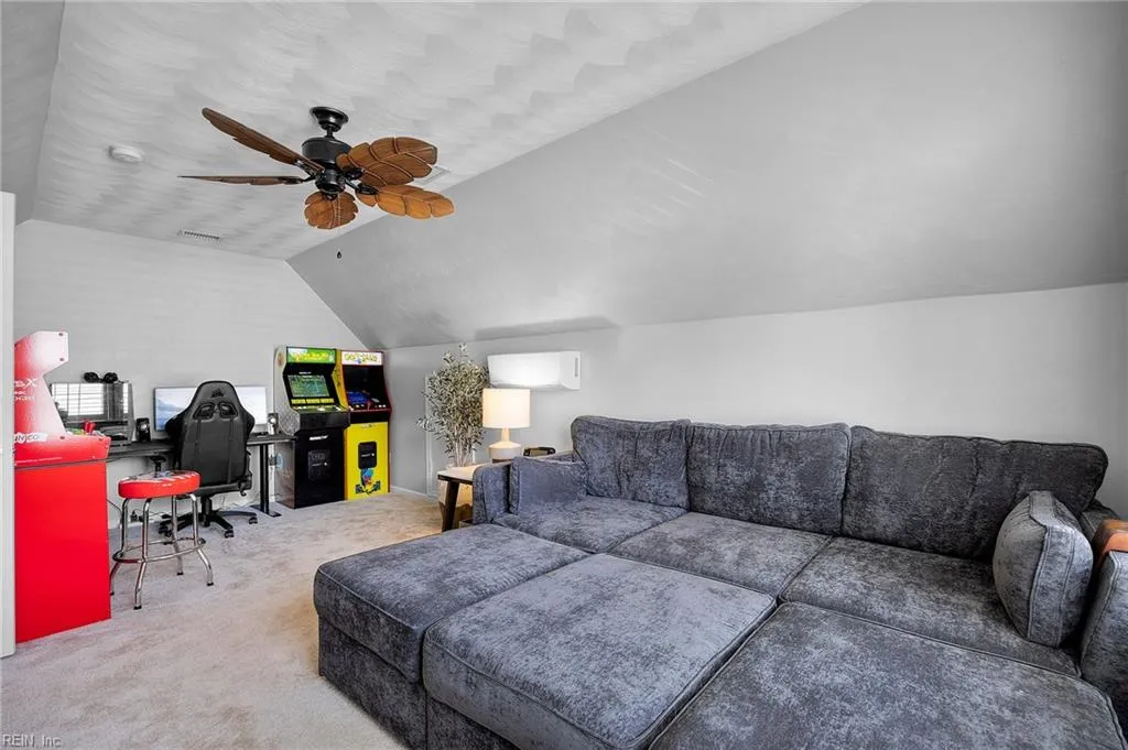 Virginia Beach, Virginia 23455, United States, 5 Bedrooms Bedrooms, ,3 BathroomsBathrooms,Residential,Active,118940