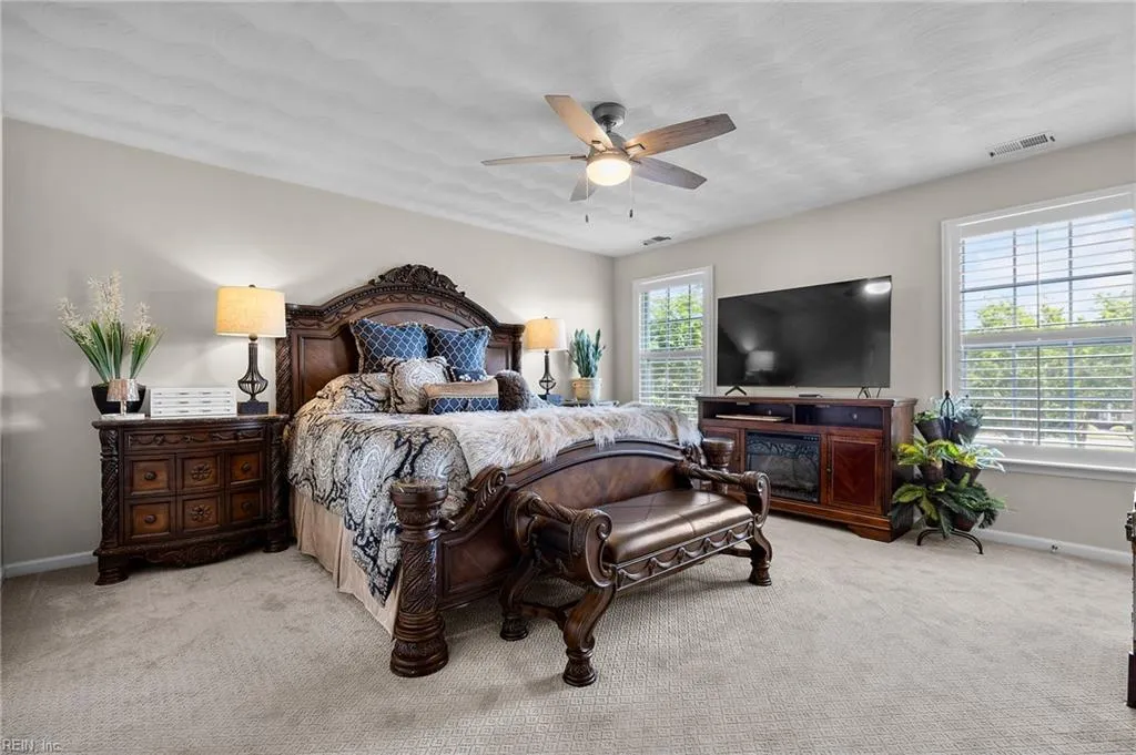 Virginia Beach, Virginia 23455, United States, 5 Bedrooms Bedrooms, ,3 BathroomsBathrooms,Residential,Active,118940