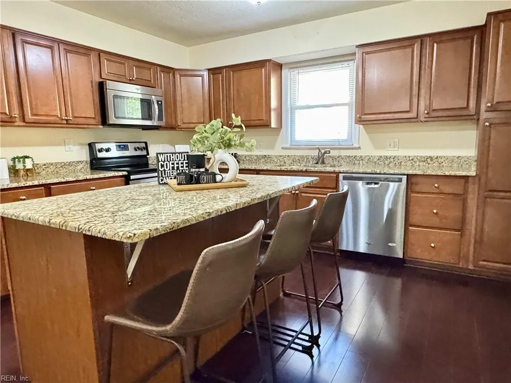 Norfolk, Virginia 23502, United States, 4 Bedrooms Bedrooms, ,2 BathroomsBathrooms,Residential,Pending,116518