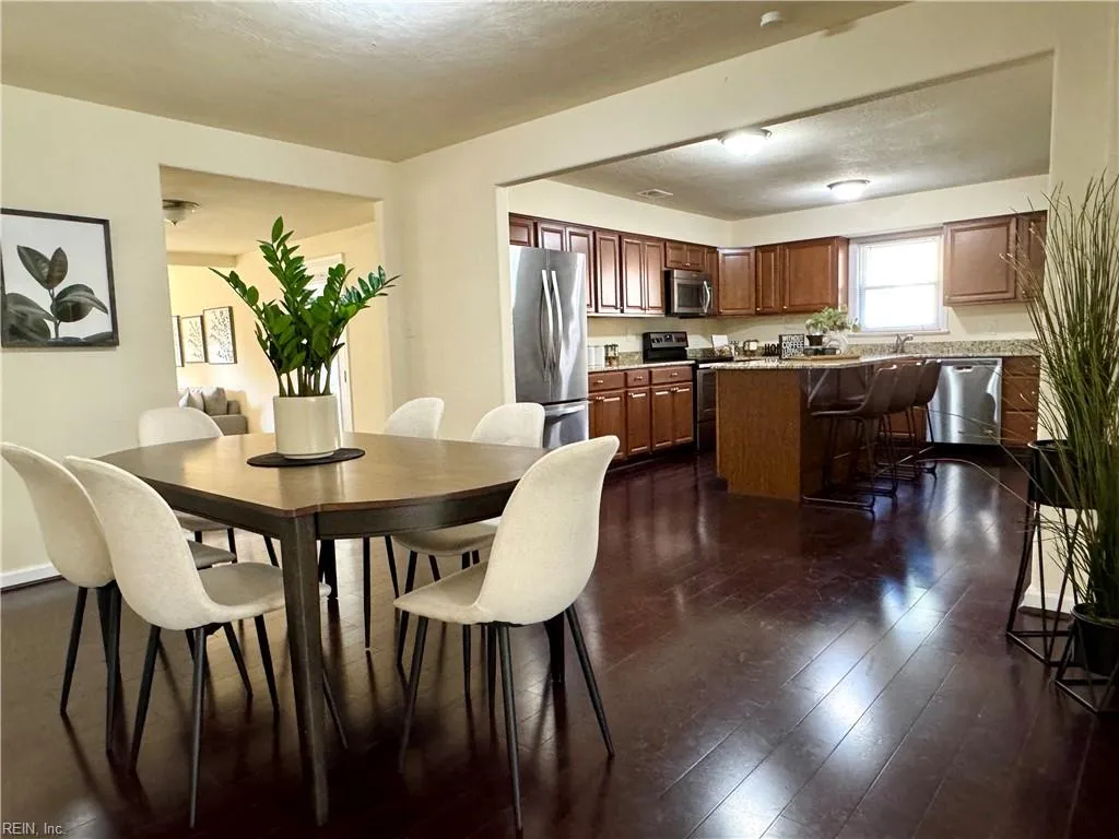 Norfolk, Virginia 23502, United States, 4 Bedrooms Bedrooms, ,2 BathroomsBathrooms,Residential,Pending,116518