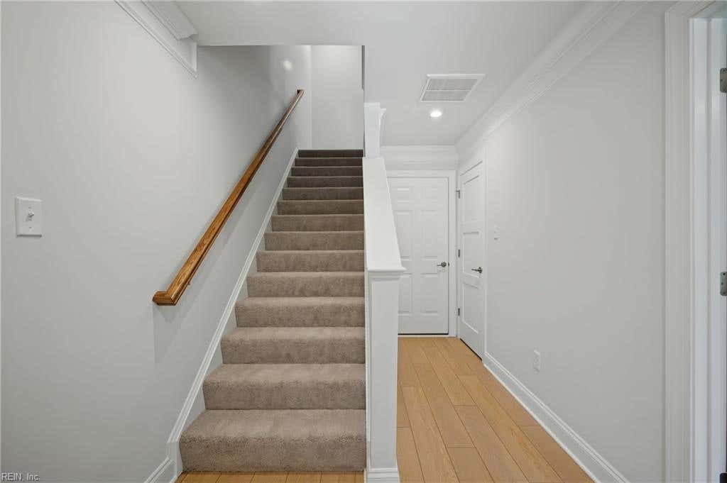 Photo of 10 Bracewell Lane, Yorktown, VA 23692 (MLS # 10641912)