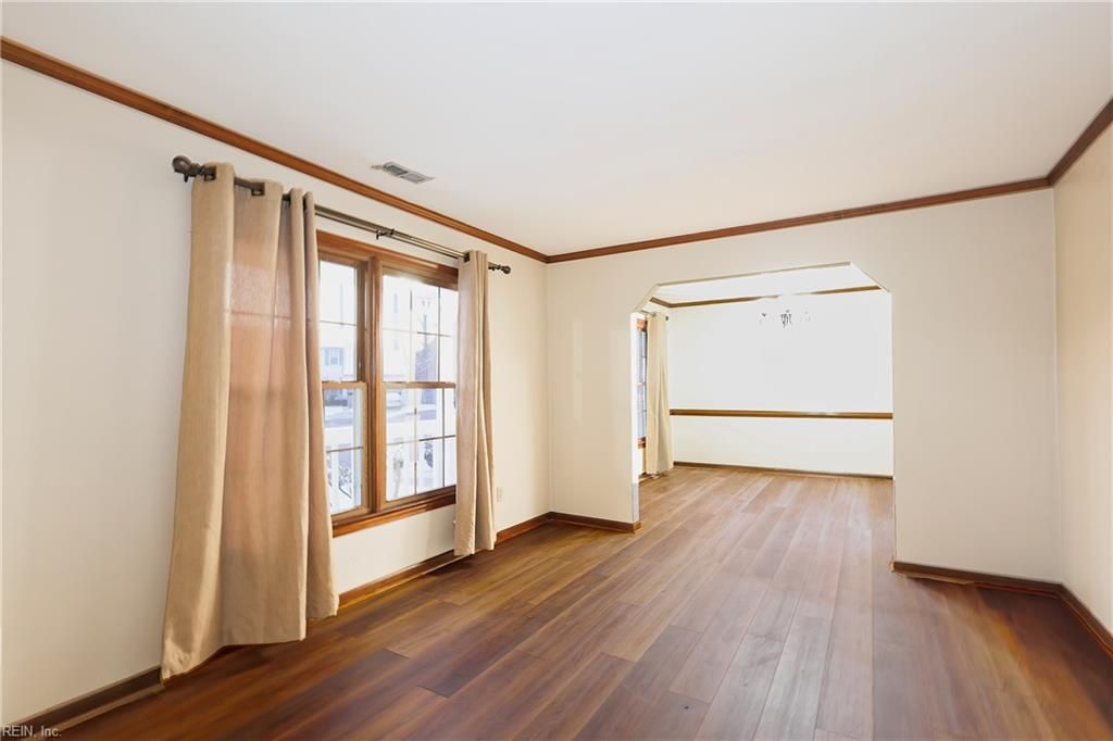 Photo of 1008 Hollins College Court, Virginia Beach, VA 23455 (MLS # 10631159)