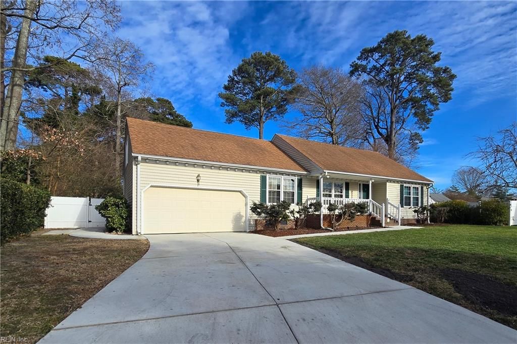 Photo of 1008 Hollins College Court, Virginia Beach, VA 23455 (MLS # 10631159)