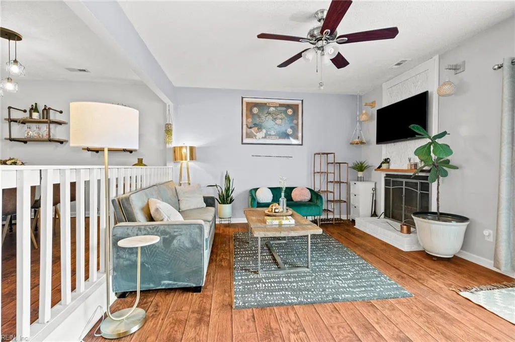 Virginia Beach, Virginia 23454, United States, 3 Bedrooms Bedrooms, ,3 BathroomsBathrooms,Residential,Pending,99892