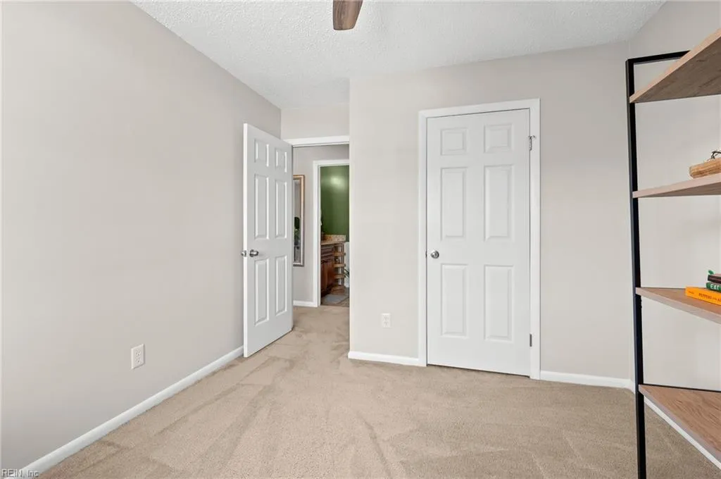 Virginia Beach, Virginia 23454, United States, 3 Bedrooms Bedrooms, ,3 BathroomsBathrooms,Residential,Pending,99892