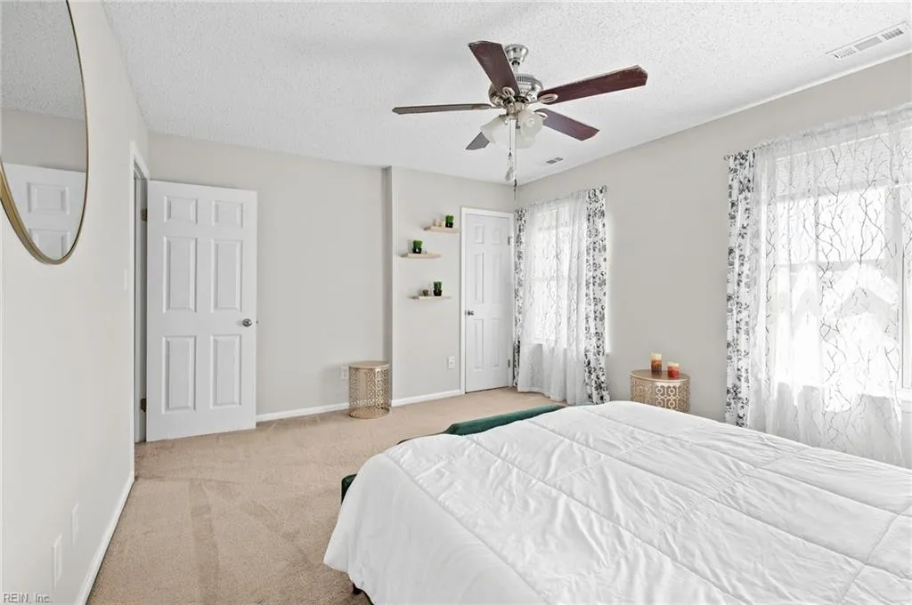 Virginia Beach, Virginia 23454, United States, 3 Bedrooms Bedrooms, ,3 BathroomsBathrooms,Residential,Pending,99892