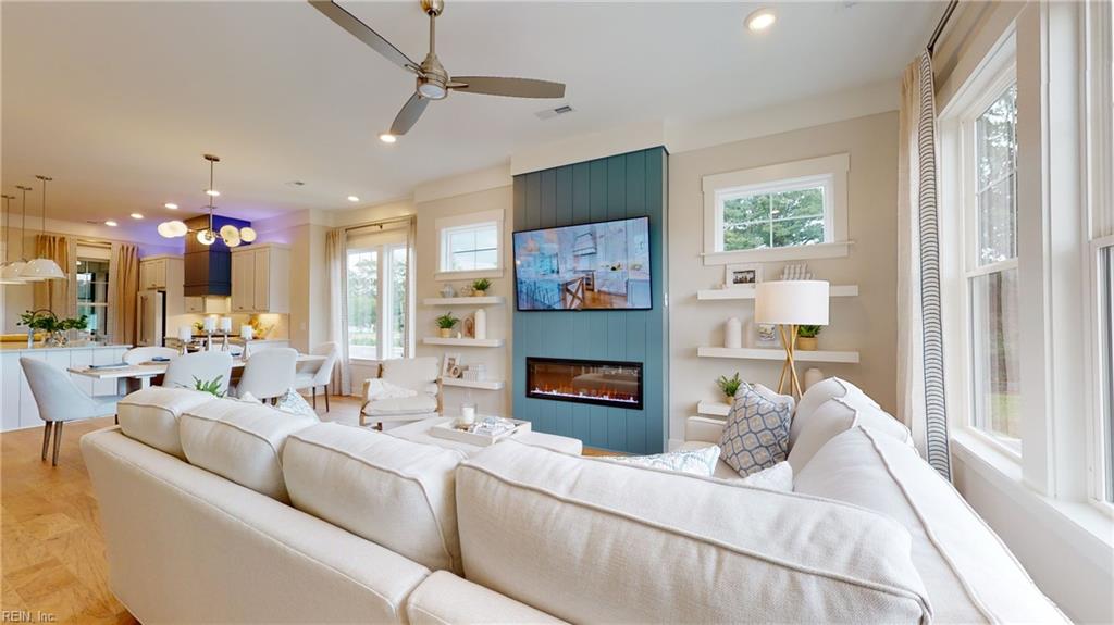 Photo 3 of 15 of 915 Douglas Eley LN townhome