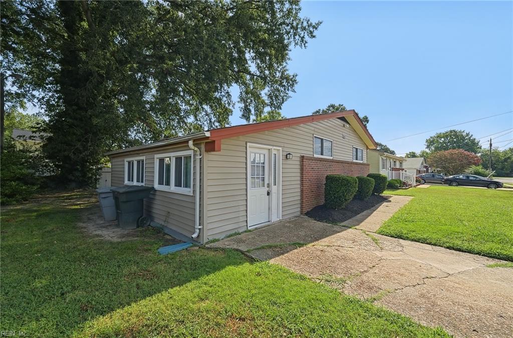 Photo of 110 BAYHAVEN Drive, Hampton, VA 23666 (MLS # 10653748)
