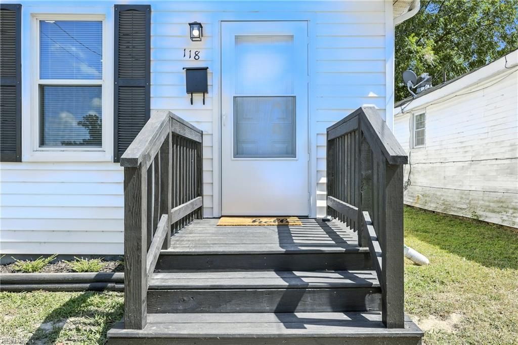 Photo of 118 Parkdale Avenue, Hampton, VA 23669 (MLS # 10611514)