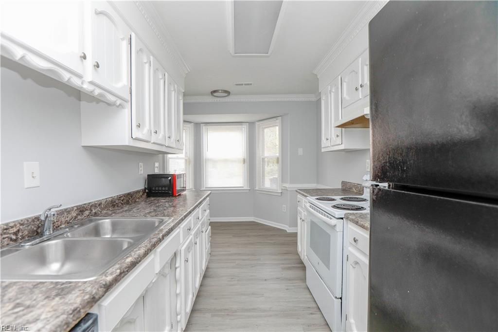 Photo of 703 Mill Landing Road, Chesapeake, VA 23322 (MLS # 10626336)