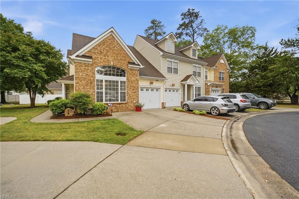 Photo of 909 Becontree Court, Virginia Beach, VA 23462 (MLS # 10633246)