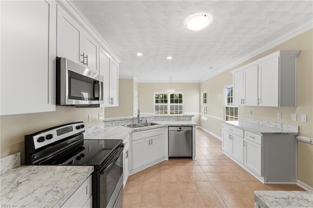 Photo of 733 Villa Drive, Chesapeake, VA 23322 (MLS # 10615484)