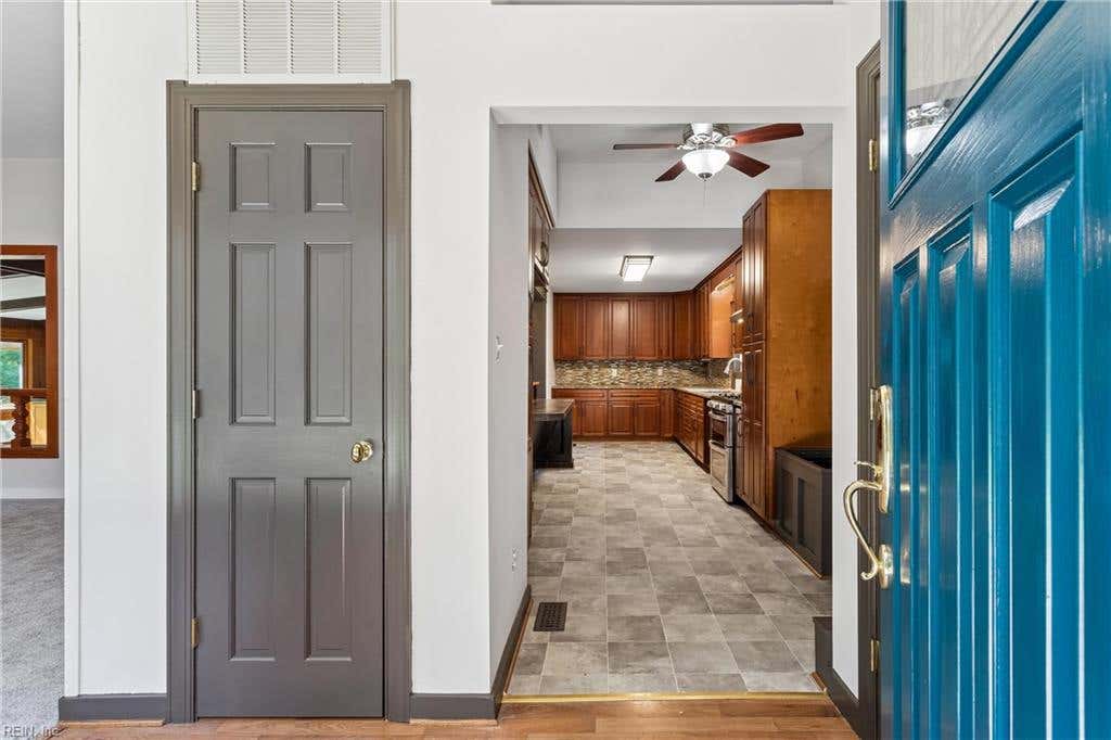 Photo of 27 Hertzler Road, Newport News, VA 23602 (MLS # 10648583)
