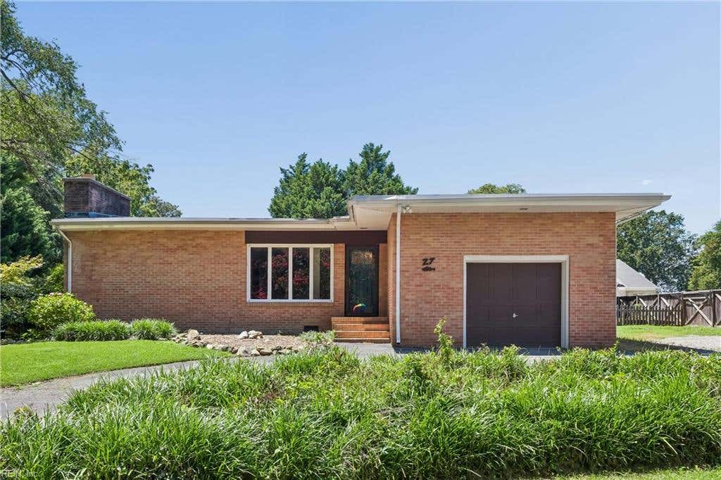 Photo of 27 Hertzler Road, Newport News, VA 23602 (MLS # 10648583)