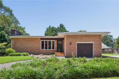 Photo of 27 Hertzler Road, Newport News, VA 23602 (MLS # 10648583)