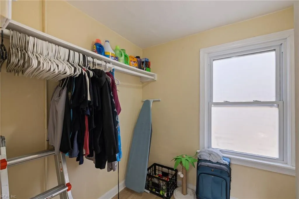 Norfolk, Virginia 23513, United States, 4 Bedrooms Bedrooms, ,2 BathroomsBathrooms,Residential,Active,1641