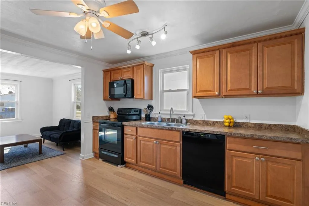 Norfolk, Virginia 23513, United States, 4 Bedrooms Bedrooms, ,2 BathroomsBathrooms,Residential,Active,1641