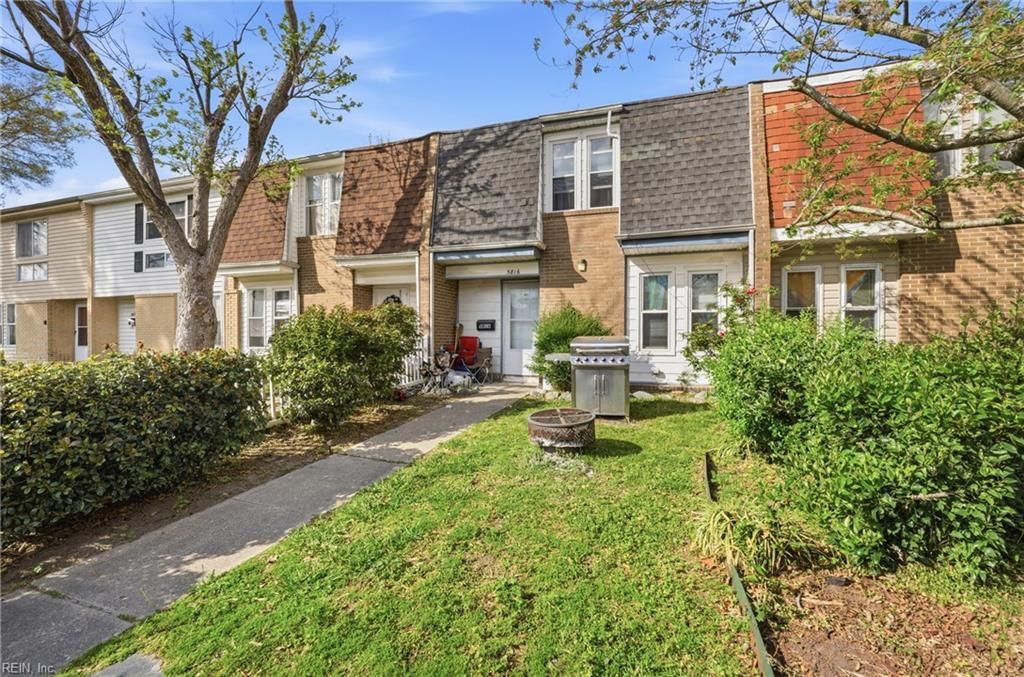 Photo of 5816 Cherokee Cluster Common N, Virginia Beach, VA 23462 (MLS # 10628174)