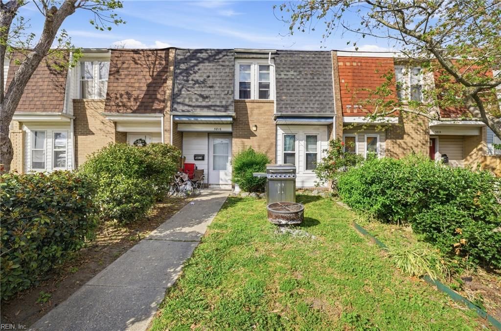 Photo of 5816 Cherokee Cluster Common N, Virginia Beach, VA 23462 (MLS # 10628174)