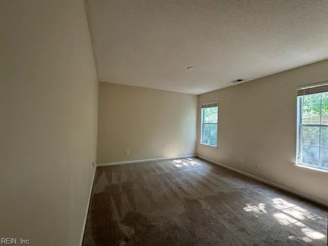 Virginia Beach, Virginia 23462, United States, 2 Bedrooms Bedrooms, ,2 BathroomsBathrooms,Residential,Pending,180363