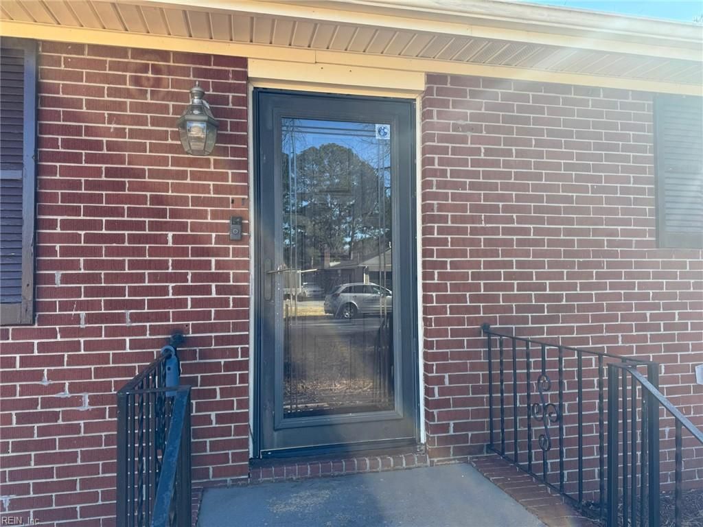 Photo of 3715 Magnolia Drive, Portsmouth, VA 23703 (MLS # 10617904)