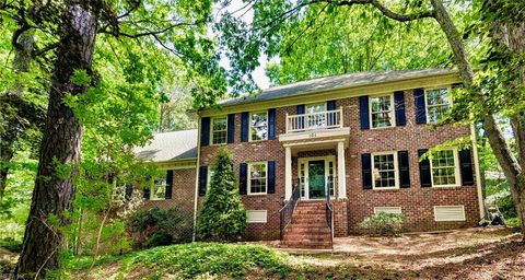 Photo of 101 Windsor Way, Williamsburg, VA 23188 (MLS # 10631451)