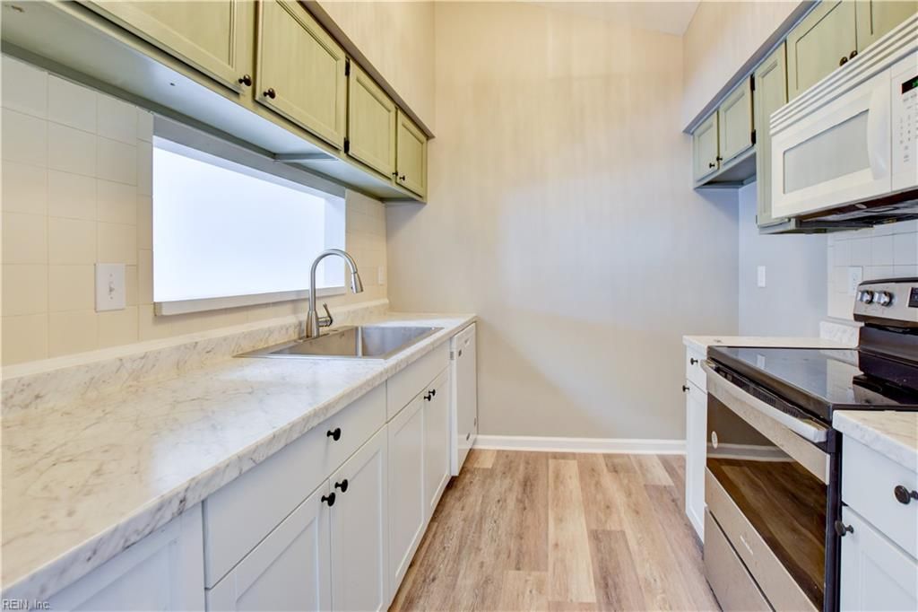 Photo of 657 Biltmore Drive, Virginia Beach, VA 23454 (MLS # 10607760)